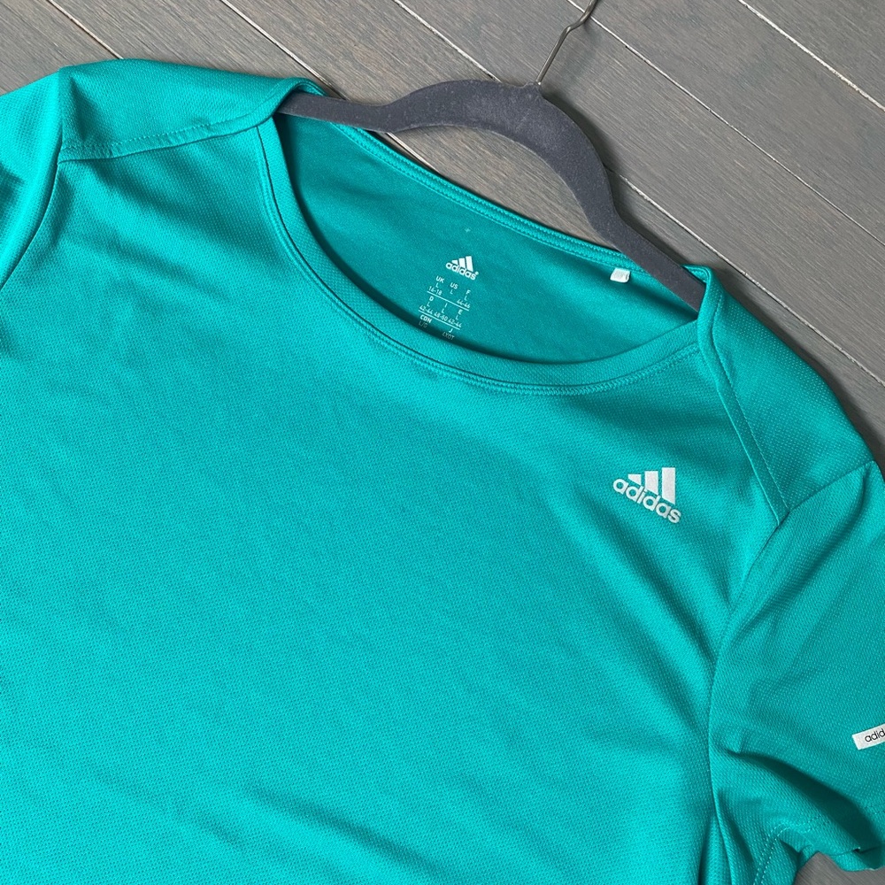 Adidas women athletic wear tops L size
